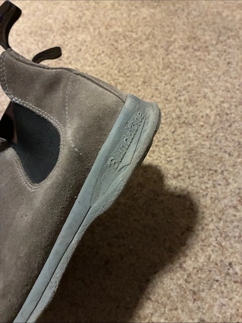 Blundstone Men’s Suede Chukka Boots - Taupe